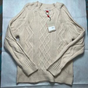 Hunter cream cable knot crew neck sweater NWT size large